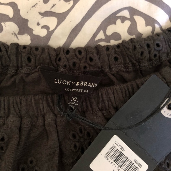 Lucky brand off the shoulder (or not) eyelet top - Picture 3 of 7
